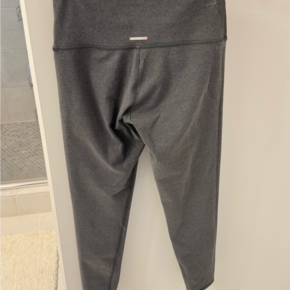 Aerie Gray High-Rise Leggings - Picture 3 of 4